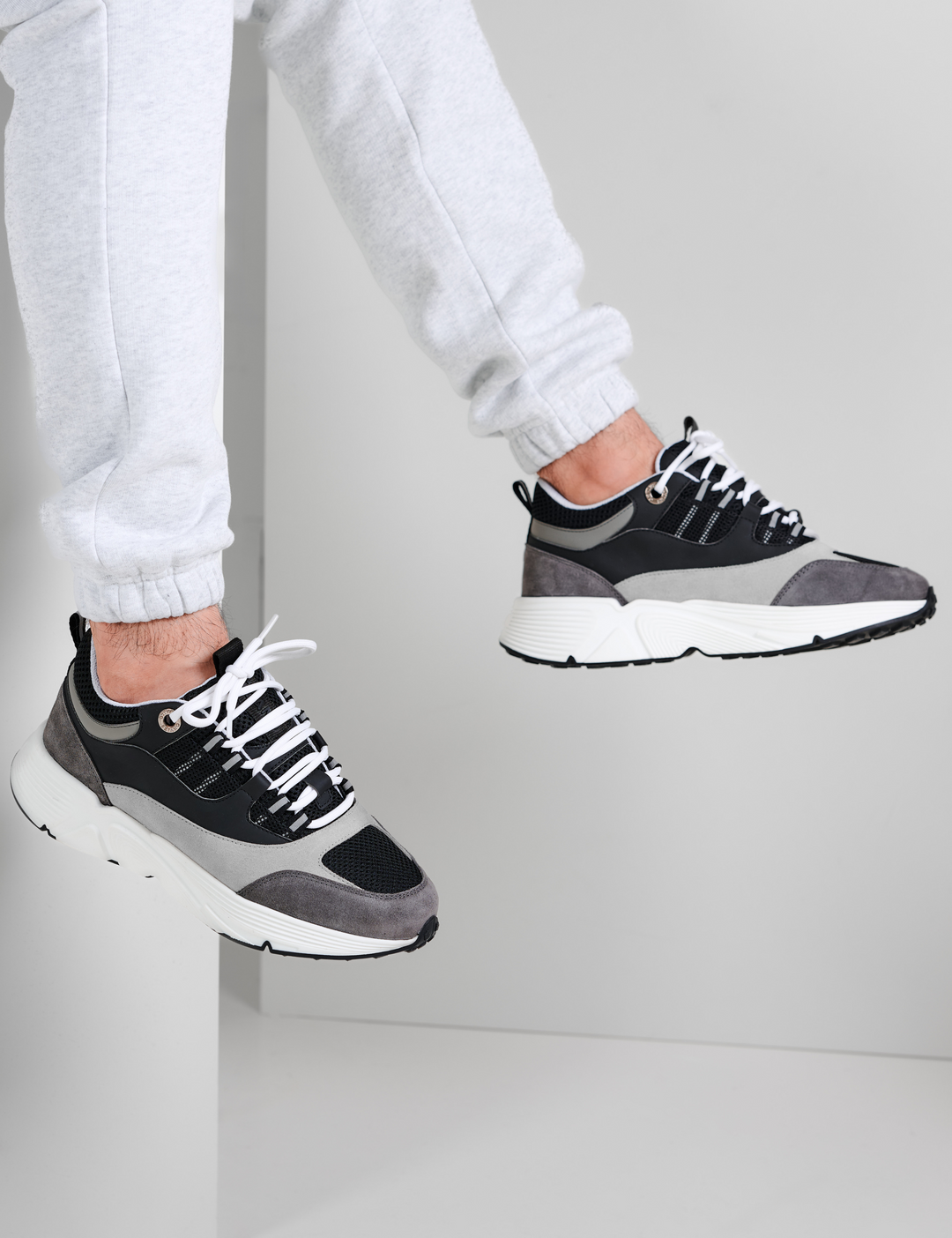 Runner Neo – Nardo Grey (Vorbestellung)